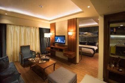 Gems Hotel - image 9