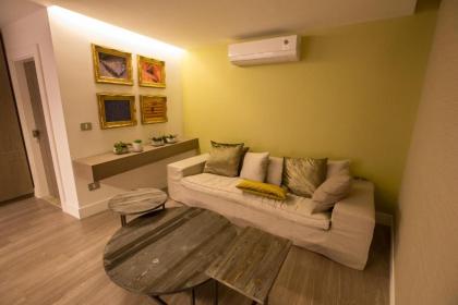 Four Seasons Halat - image 18