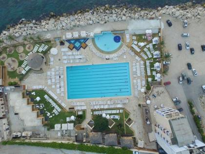 Four Seasons Halat - image 3