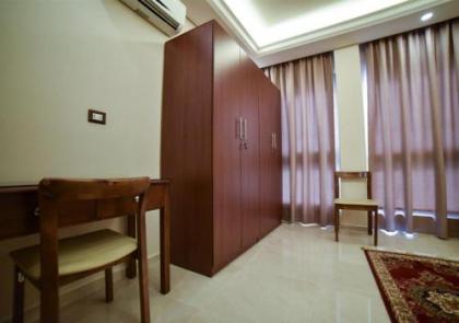 Al Jawhara Suites - image 11