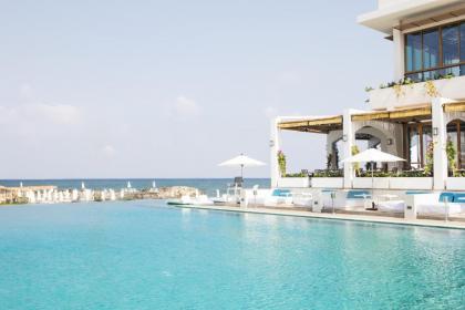 La Siesta Hotel & Beach Resort - image 10