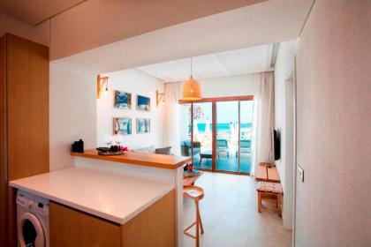 La Siesta Hotel & Beach Resort - image 11