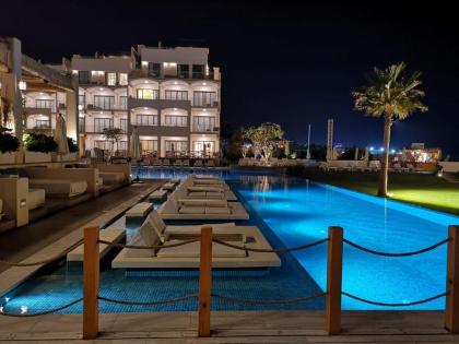 La Siesta Hotel & Beach Resort - image 13