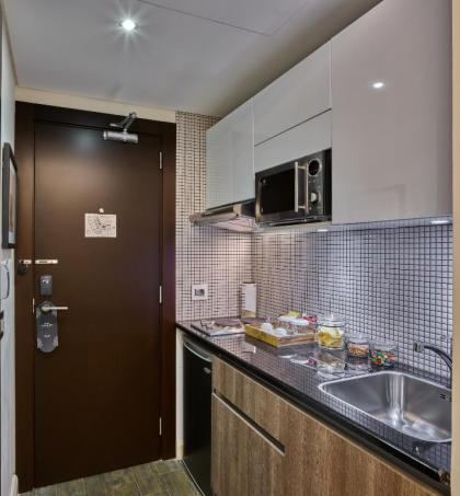 Sodeco Suites - image 10