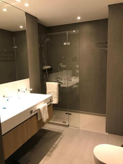 Monot Suites - image 13