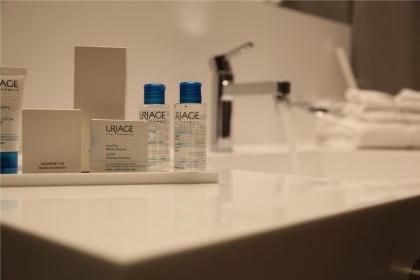 Monot Suites - image 8