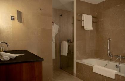 Hilton Beirut Downtown - image 3