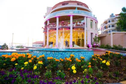 Golden Lili Resort & Spa 