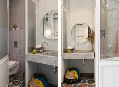 Hotel Lost - image 13