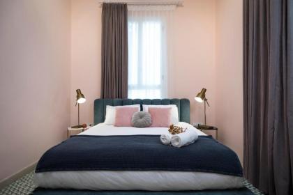 Hotel Lost - image 2