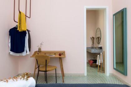 Hotel Lost - image 4