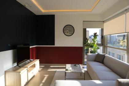 ZUR Studios and Suites - image 12