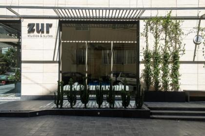 ZUR Studios and Suites - image 17