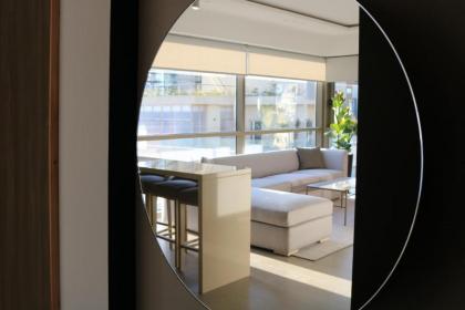 ZUR Studios and Suites - image 3