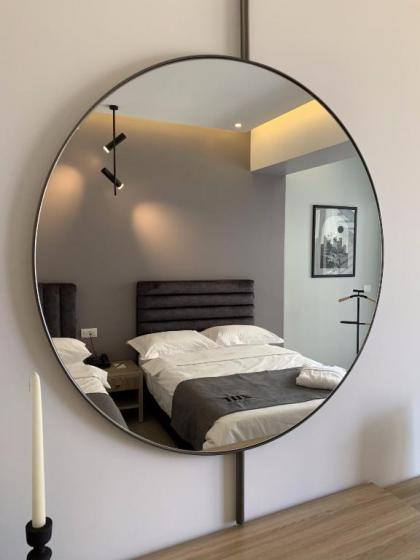 ZUR Studios and Suites - image 7