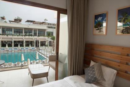 La Siesta Hotel & Beach Resort - image 13