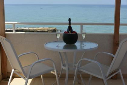La Siesta Hotel & Beach Resort - image 18