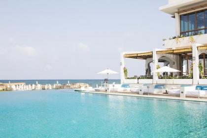 La Siesta Hotel & Beach Resort - image 4
