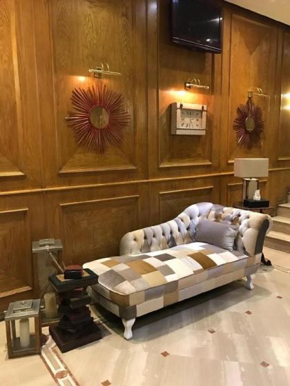 Large 1BR in the Heart of Hamra with balcony - image 17
