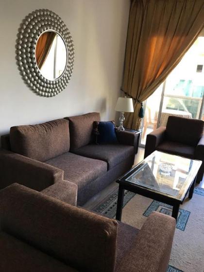 Large 1BR in the Heart of Hamra with balcony - image 3