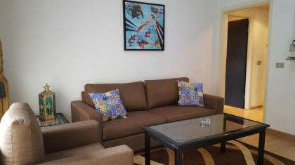 Perfect 1BR with Kitchen in Heart of Hamra - image 17