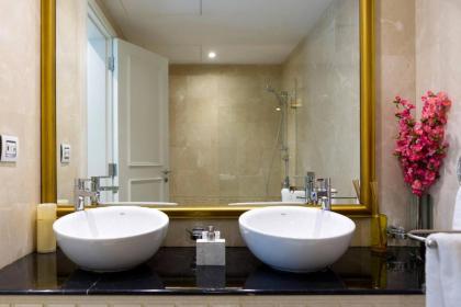 Versace Tower Luxury Suites - Downtown - image 21