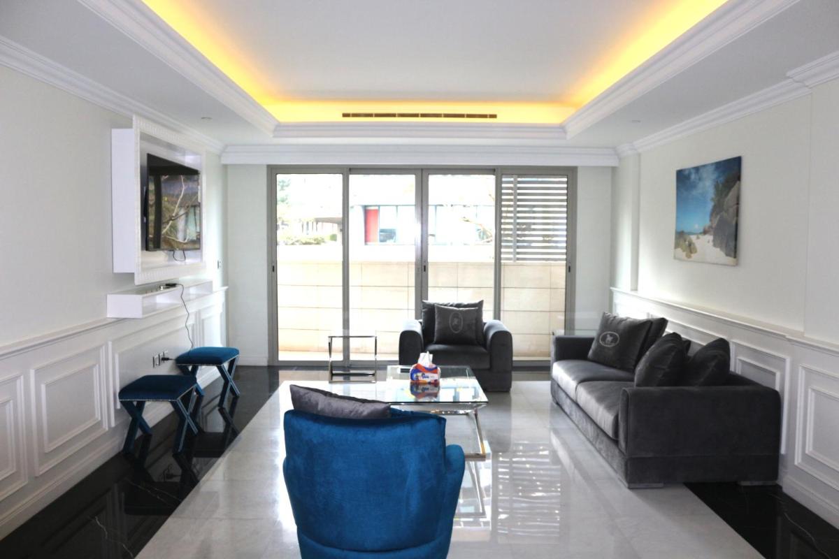 Versace Tower Luxury Suites - Downtown - image 4