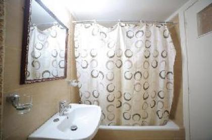 Green Furnished Apartments - image 7