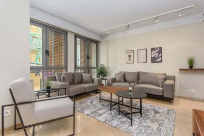 Symphony 1 Bedroom Apartment in Solidere - image 9