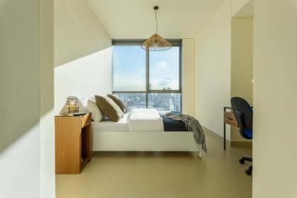 Gitta 2 Bedroom Apt In Tower Forty Four - image 21