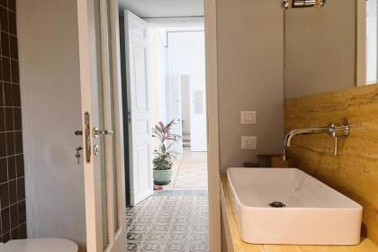 Charming Heritage 2 BR In Mar Mikhael - image 23