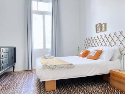 Vintage Apt 4BR Mar Mikhael - image 16