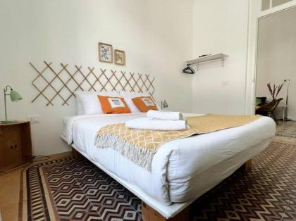 Vintage Apt 4BR Mar Mikhael - image 18