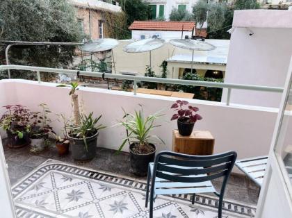 Vintage Apt 4BR Mar Mikhael - image 22