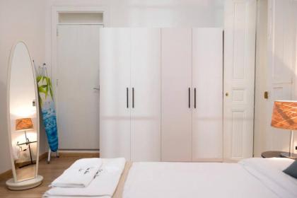 Hidden Gem 1BR Apartment - image 14