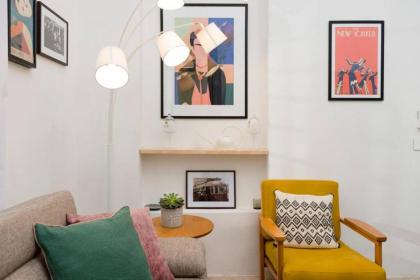 Hidden Gem 1BR Apartment - image 6