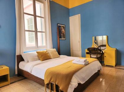 Dream Location Apartment - image 14