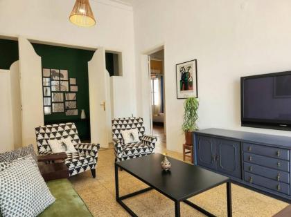 Dream Location Apartment - image 4