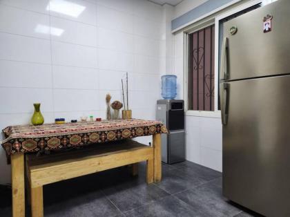 Charming 2BR Gemayze - image 5