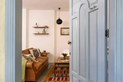 Design Studio in Mar Mkhayel - image 14