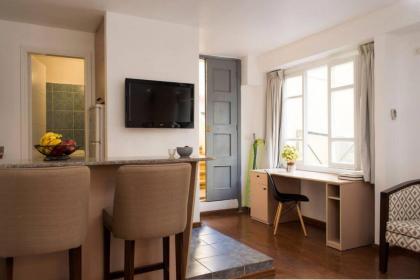Homey Perfectly Located Studio - image 6