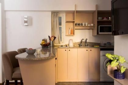Homey Perfectly Located Studio - image 8