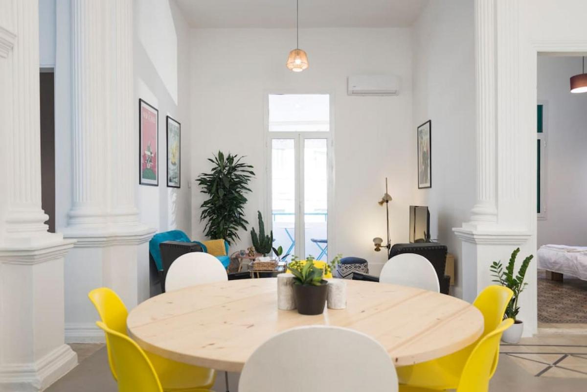 Little Urban Palace 4BR Beirut - image 3