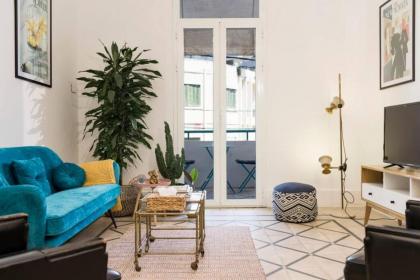 Little Urban Palace 4BR Beirut - image 6