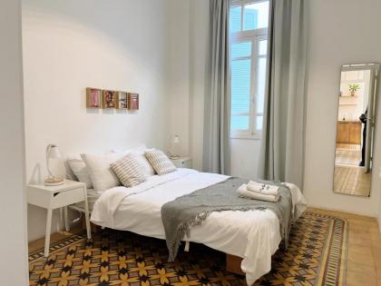 Nicely Tiled Apt Beirut 4BR - image 14