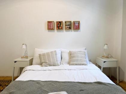 Nicely Tiled Apt Beirut 4BR - image 17