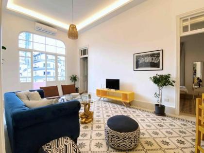Nicely Tiled Apt Beirut 4BR - image 2