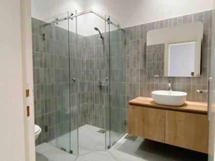 Nicely Tiled Apt Beirut 4BR - image 7