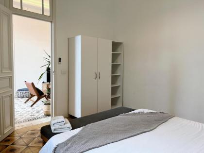 Nicely Tiled Apt Beirut 4BR - image 9