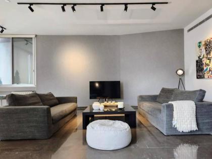 Chic Contemporary 3BR in Mar Mikhael - image 3